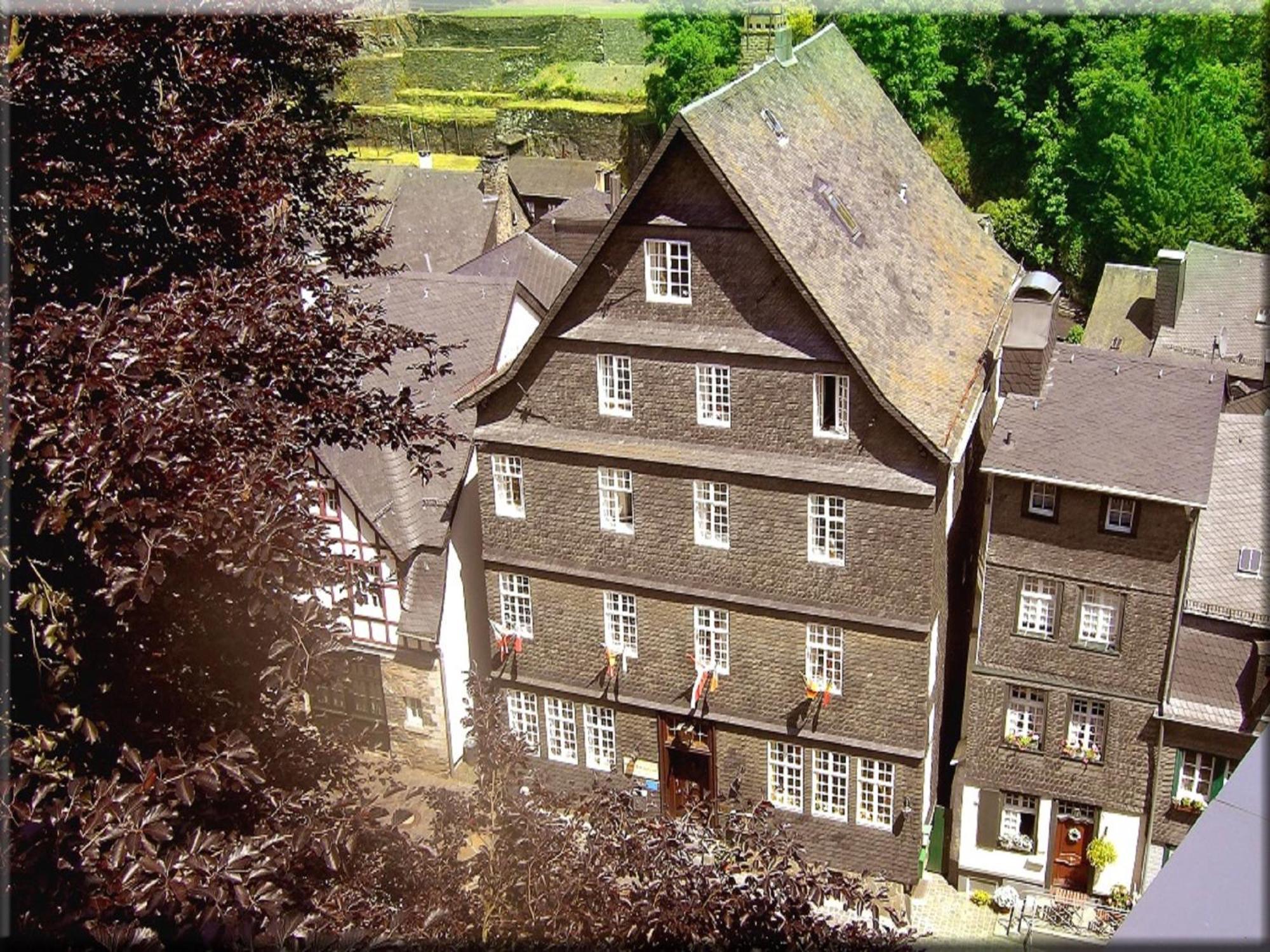 Hotel Graf Rolshausen Monschau Exterior photo