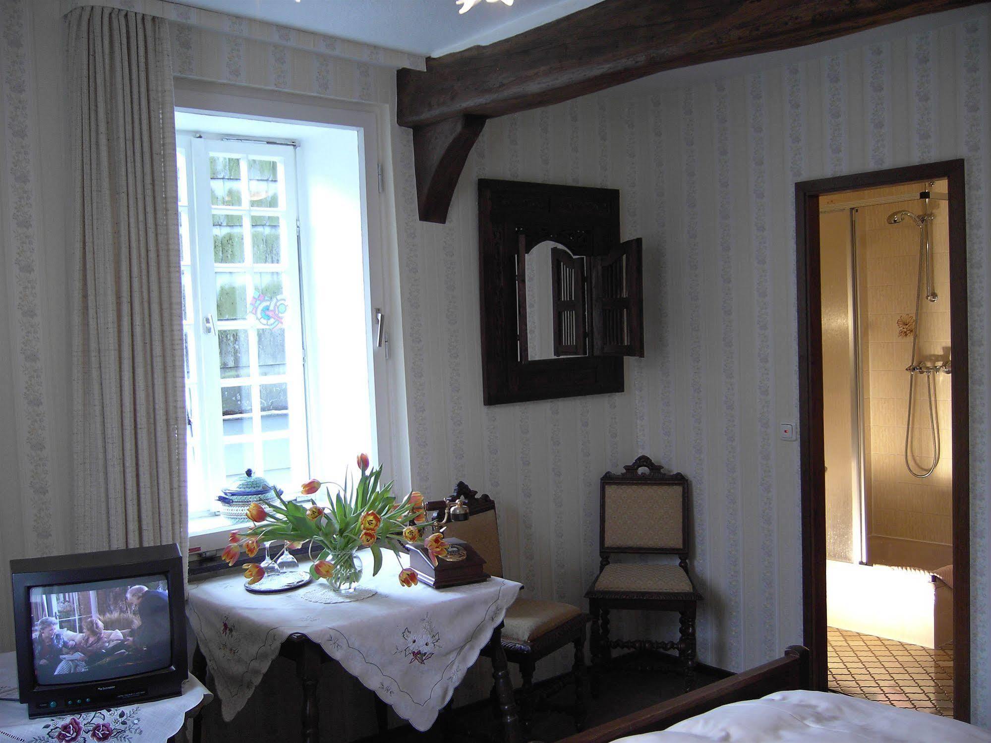 Hotel Graf Rolshausen Monschau Exterior photo